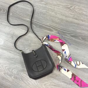 💕Twilly Scarf - Gift with Purchase💕 